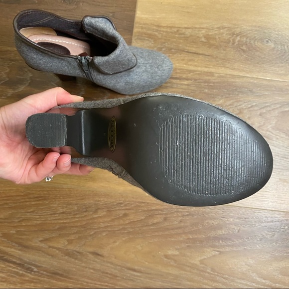 Fossil Sadie Anole Booties 8 - Picture 8 of 11